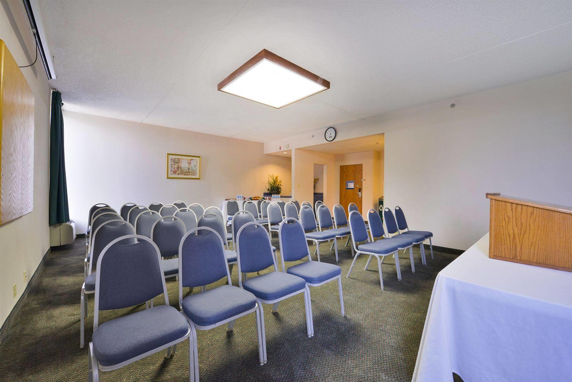 Greenstay Hotel & Suites Central Springfield Dış mekan fotoğraf