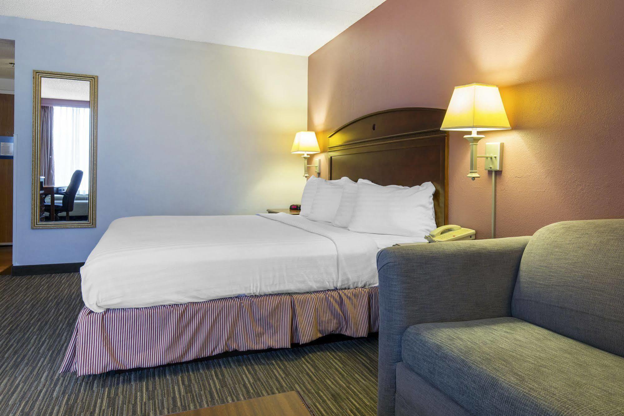 Greenstay Hotel & Suites Central Springfield Dış mekan fotoğraf